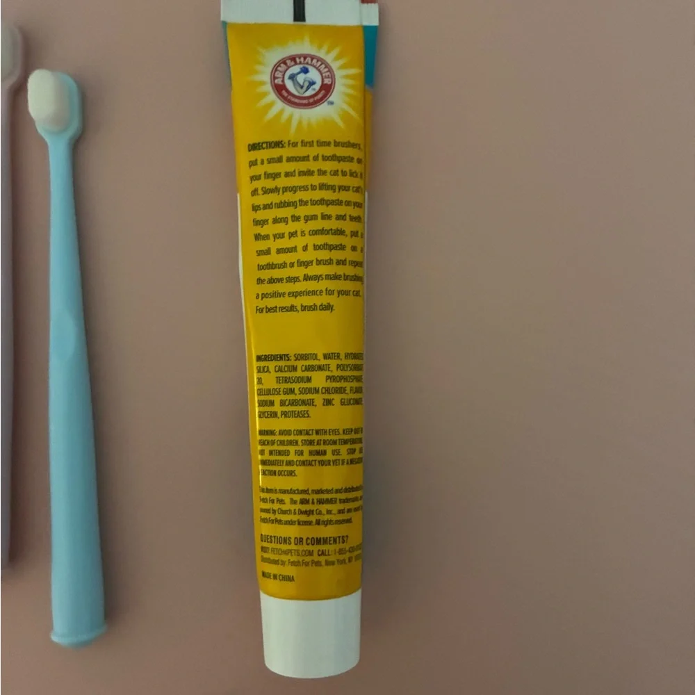 Arm & Hammer Fresh Breath Cat Toothpaste and Toothbrush Set - Pink and Blue